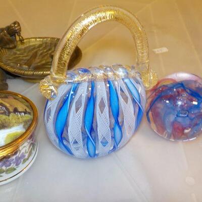 5  Stunning collector peces/ Murano, brass budda, paper weight, anne hathaway,