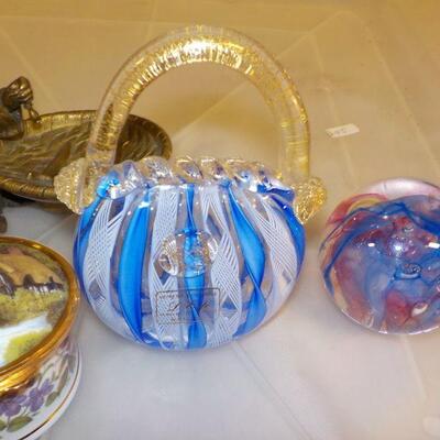 5  Stunning collector peces/ Murano, brass budda, paper weight, anne hathaway,