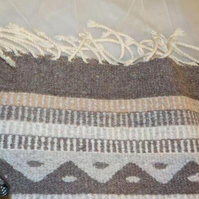 Hand made NAVAHO rug 8 ft x 5 ft.