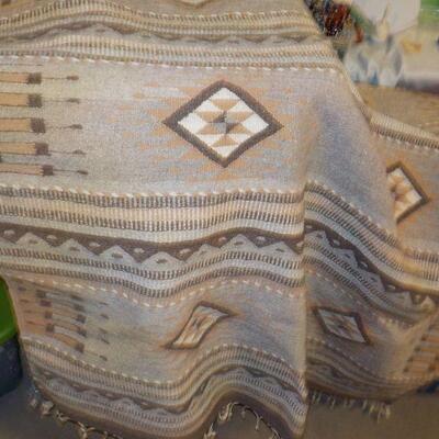Hand made NAVAHO rug 8 ft x 5 ft.