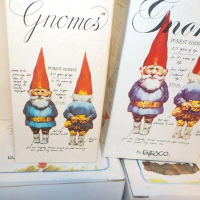 New in Boxes " Gnomes" (4) Xmass special. "Enesco".