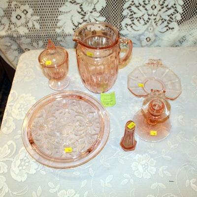Six pieces pink depression glass (#59)
