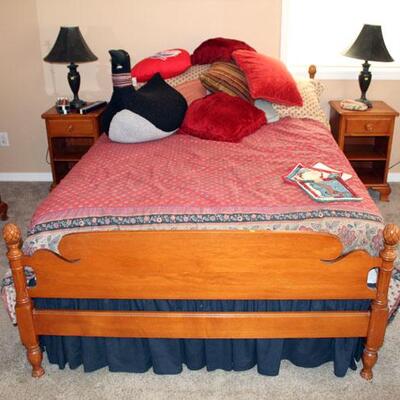 Maple bedroom set, double bed, dresser, 2 nightstands (#109)