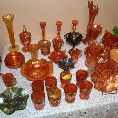 Lot of 31 Carnival glass items (#146)