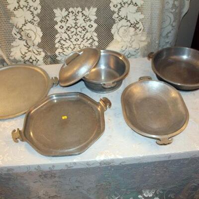 Five pieces of Guardian ware (#269)