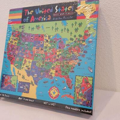 Lot 3: NEW Puzzle (United States) and Christmas Snow globe 