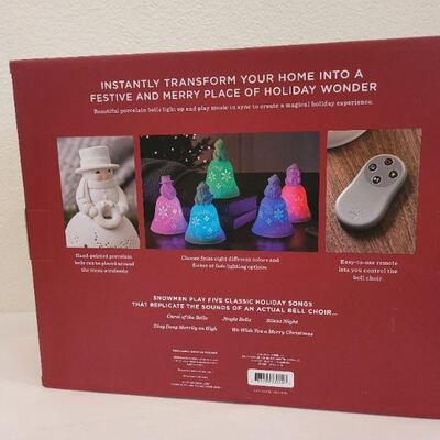 Lot 6: NEW Hallmark SNOWMEN BELL CHOIR Synchronized LED Color Changing Deco w/ REMOTE