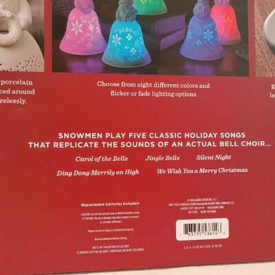 Lot 6: NEW Hallmark SNOWMEN BELL CHOIR Synchronized LED Color Changing Deco w/ REMOTE
