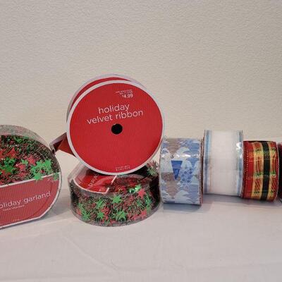 Lot 13: Assortment of Christmas Garland and Ribbon NEW