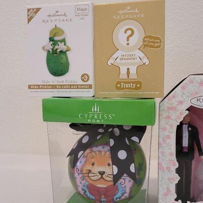 Lot 14: Assorted Hallmark Christmas Ornaments 