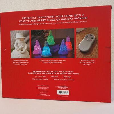 Lot 19: Vintage SNOWMEN BELL CHOIR LED Synchronized Color Changing Deco NEW