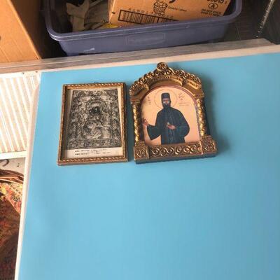 2 Greek Frames