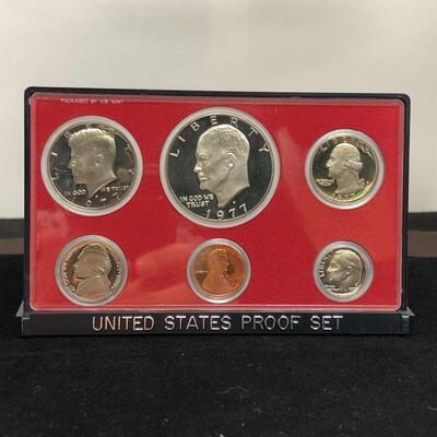 Lot 27 - 1977 S Coin Proof Set
