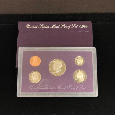 Lot 35 - 1988 S Coin Proof Set