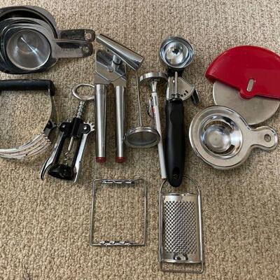 Kitchen Untensil Lot 87