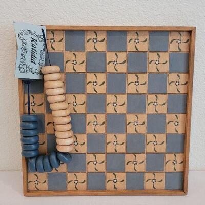 Lot 17: Handmade Katidid Board 
