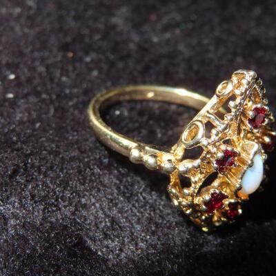 Pink and Opalescent Cluster Ring