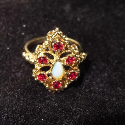 Pink and Opalescent Cluster Ring