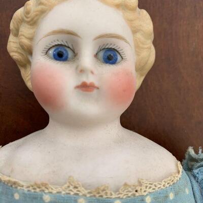11" Antique German Parian