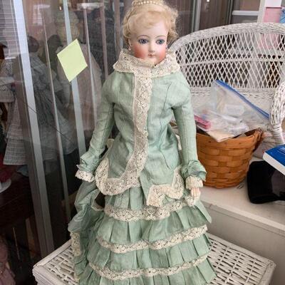 17" French Poupee