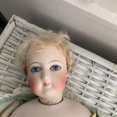 17" French Poupee