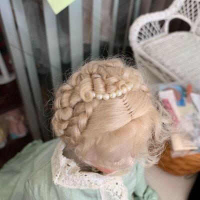 17" French Poupee