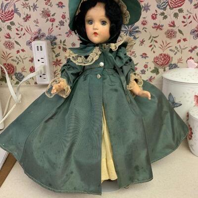 14" USA
Madame Alexander