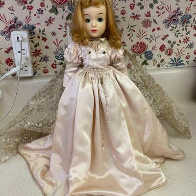 15" USA
Madame Alexander