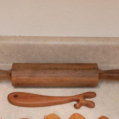 Lot 6: Wood Rolling Pin and Kitchen Utensils 