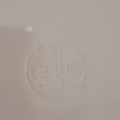 Lot 8:  Set of 4 Plastic Aquatic Scene Plates
