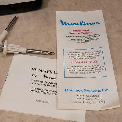 Lot 10: Vintage in Box Moulinex Hand Mixers