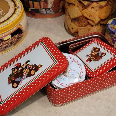 Lot 12: Vintage Metal Tin Lot