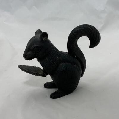 -27- VINTAGE | Cast Iron Squirrel Nut Cracker