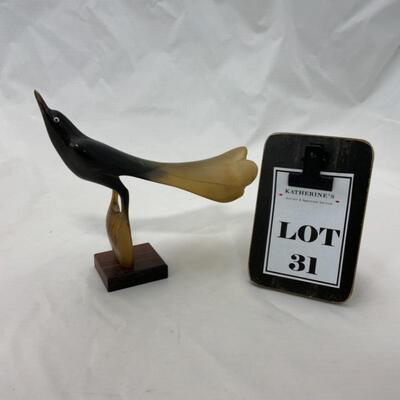 -31- VINTAGE | 1960s Carved Horn Bird | Crow Raven Starling 