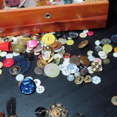 Box of vintage buttons 