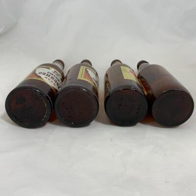 -94- VINTAGE | Four Beer Bottles | Chief Oshkosh | Peopleâ€™s