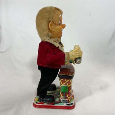 -108- VINTAGE | 1960s Bartender | Battery Operated