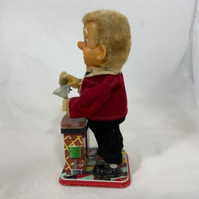 -108- VINTAGE | 1960s Bartender | Battery Operated