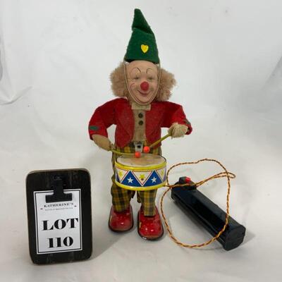 -110- VINTAGE | 1950s Battery Operated | Clown Drummer
