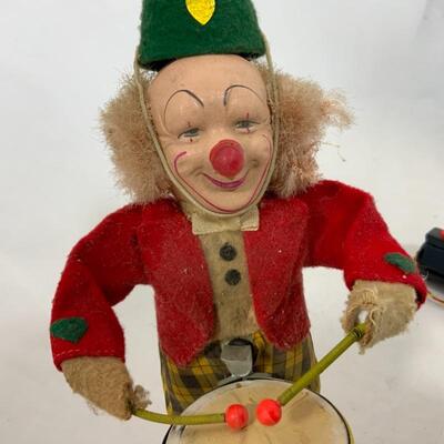 -110- VINTAGE | 1950s Battery Operated | Clown Drummer