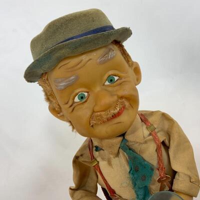 -111- VINTAGE | Charley Weaver Bartender | Battery-Operated Toy