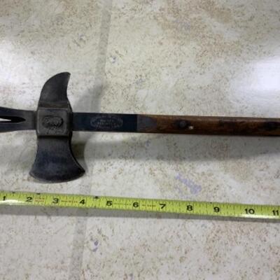 -132- VINTAGE | Bridgeport | Tomahawk #121 | Crate Opener/Hammer