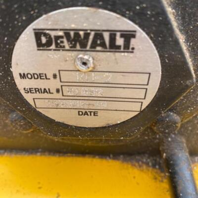 227 DEWALT EMGLOW Compressor 