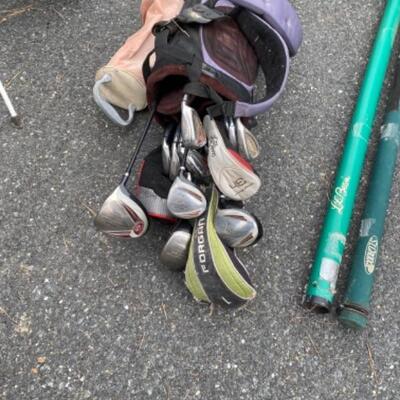 232 Set of Taylor Made Menâ€™s Rt. Handed Golf Clubs  