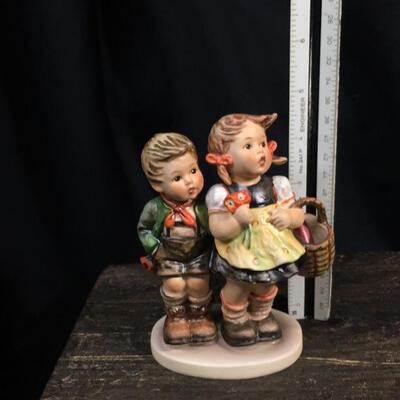 Lot 6: Hummel #198/1 & #49/0