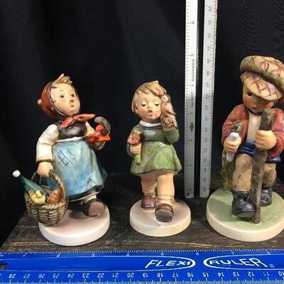 Lot 8: Hummels #386, #356, & #382