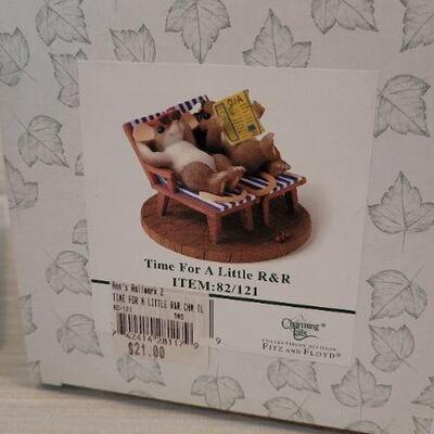 Lot 7: (2) Vintage New Stock CHARMING TAILS Collectibles 