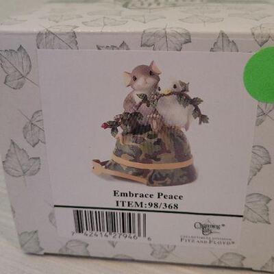 Lot 7: (2) Vintage New Stock CHARMING TAILS Collectibles 