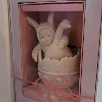Lot 12: (2) Vintage New Stock Dept. 56 SNOWBABIES Collectibles 