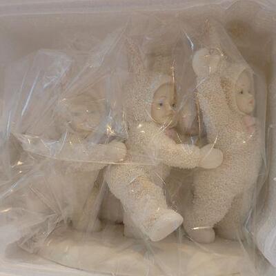 Lot 19: Vintage New Stock Dept. 56 SNOWBABIES Collectibles 